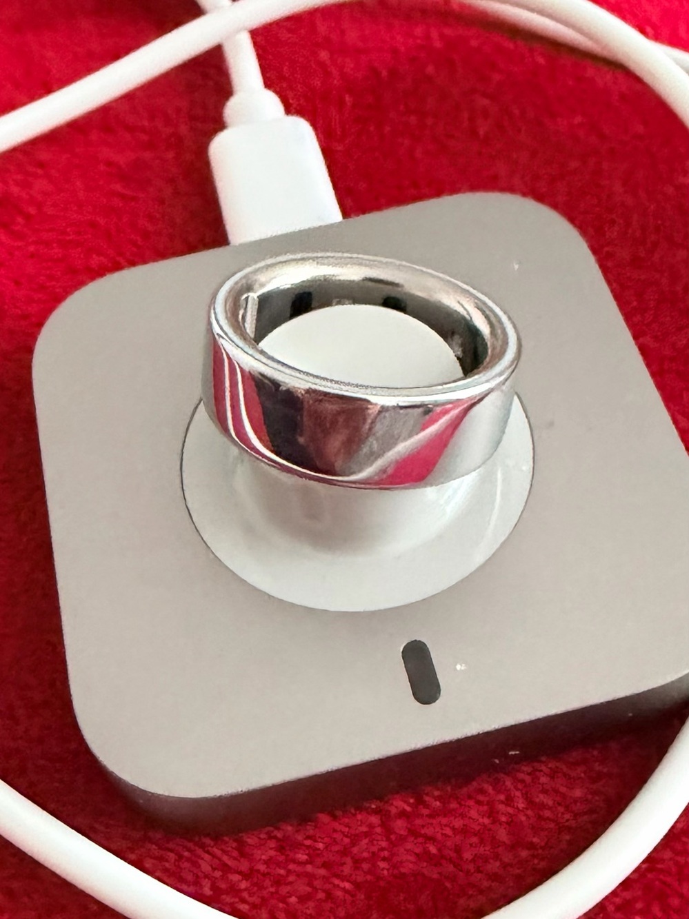 Oura Ring 4 Silver Smart Health Ring